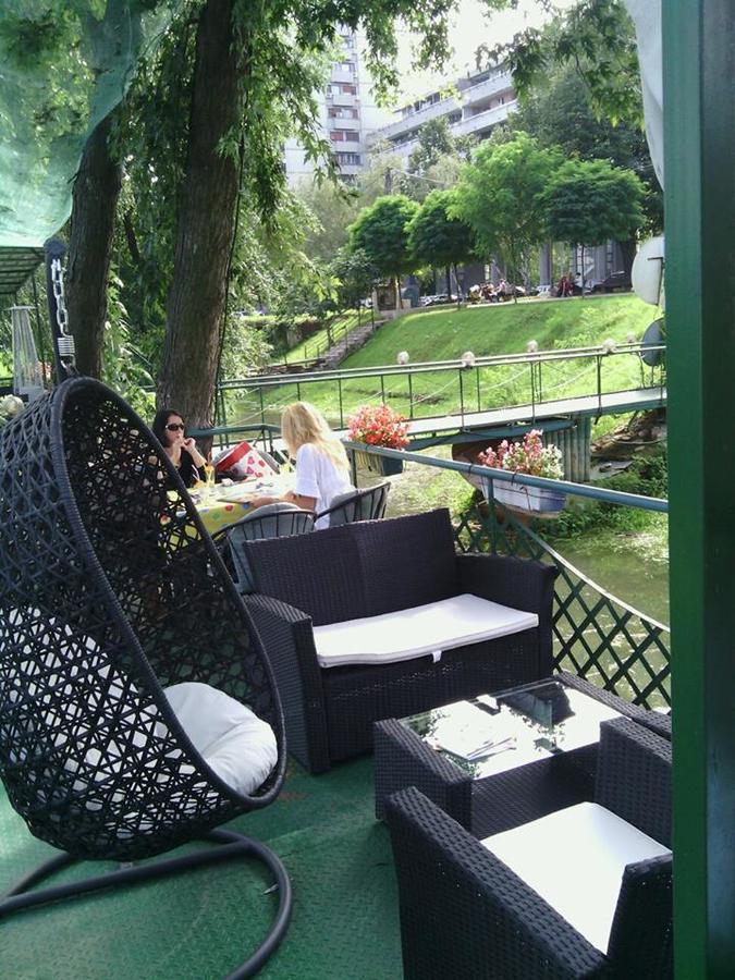 Splav Guest Hause Gusar Hotel Belgrád Kültér fotó