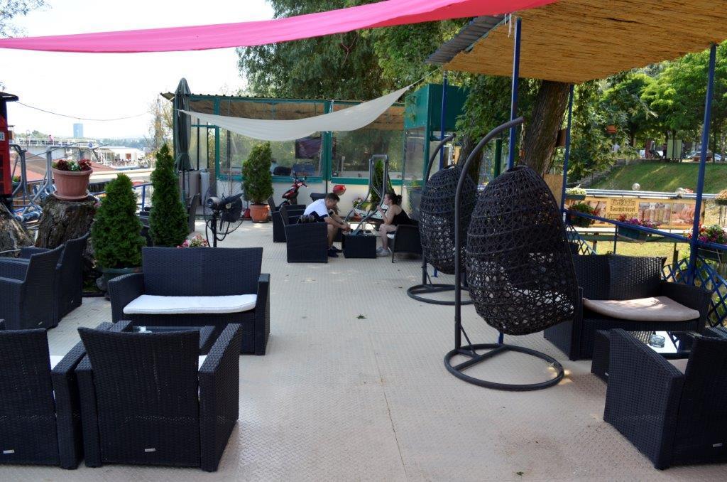 Splav Guest Hause Gusar Hotel Belgrád Kültér fotó